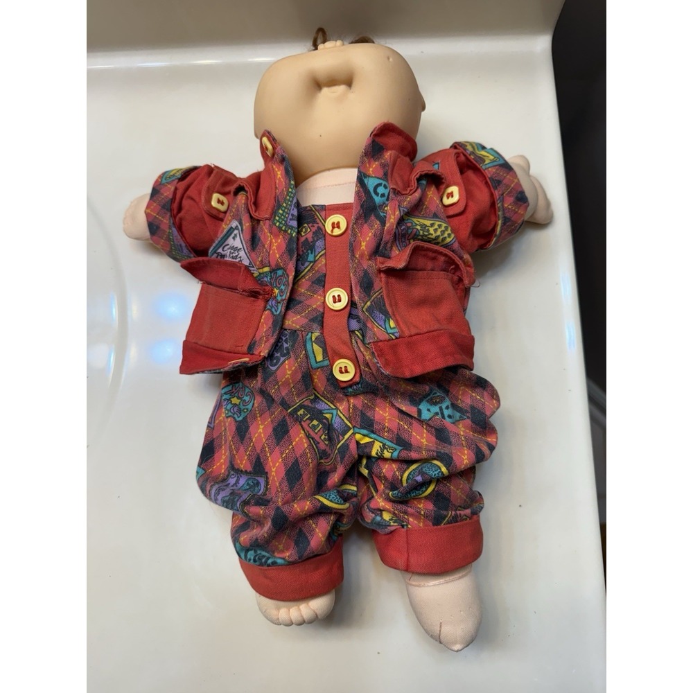 Vintage Cabbage Patch 1988 Doll Baby Brown Hair Blue Eyes Retro Outfit Hasbro - Picture 2 of 9